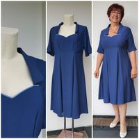 Maßanfertigung - Damenkleid mit Herzausschnitt mit Kontrastpaspel und Wienernähten